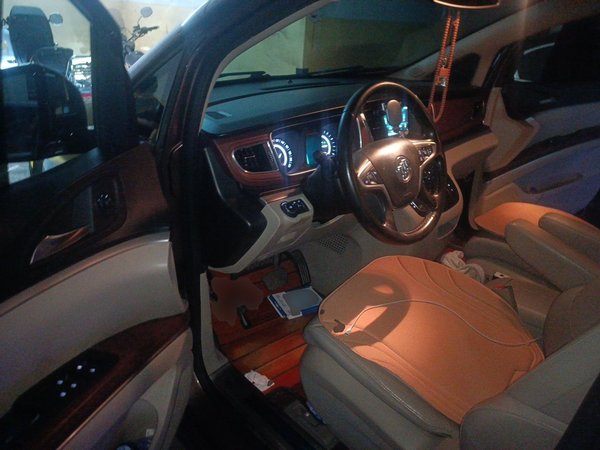 Buick GL8 2018, 191800 км, за 11929 USD - фото 17