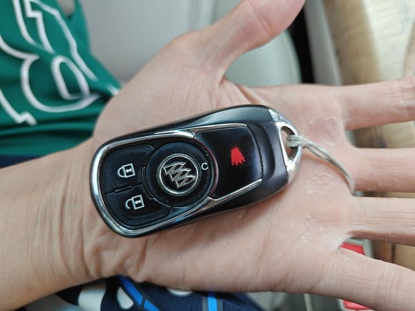 Buick GL8 2018, 34700 км, за 23459 USD - фото 17