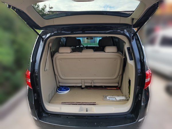 Buick GL8 2018, 90300 км, за 13079 USD - фото 20
