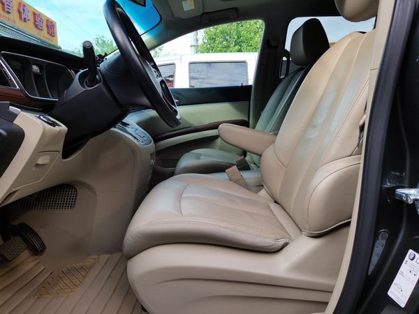 Buick GL8 2018, 90300 км, за 13079 USD - фото 16
