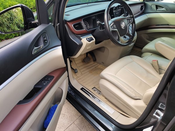 Buick GL8 2018, 90300 км, за 13079 USD - фото 17