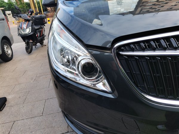 Buick GL8 2018, 90300 км, за 13079 USD - фото 7