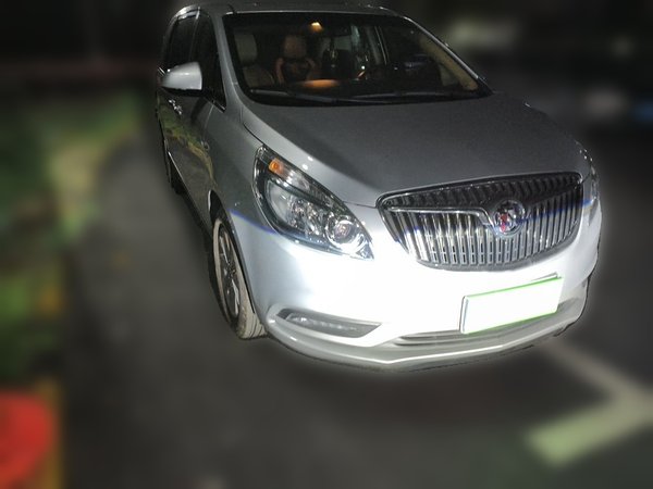 Buick GL8 2018, 110300 км, за 13780 USD