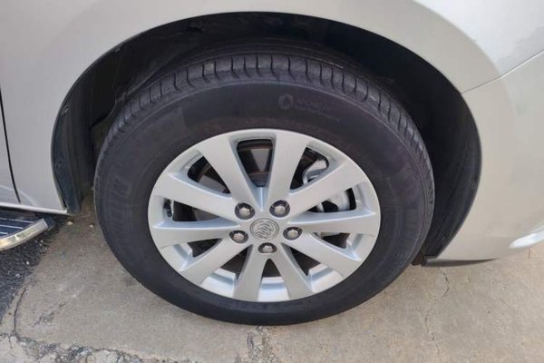 Buick GL8 2018, 56700 км, за 12959 USD - фото 8