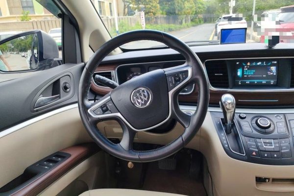 Buick GL8 2018, 56700 км, за 12959 USD - фото 11