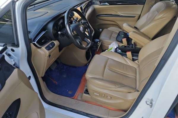 Buick GL8 2018, за 16778 USD - фото 17