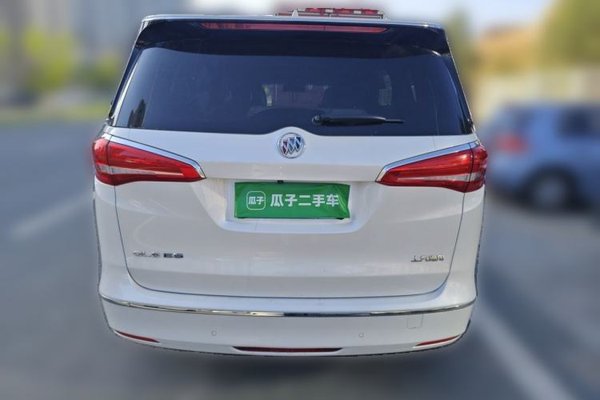 Buick GL8 2018, за 16778 USD