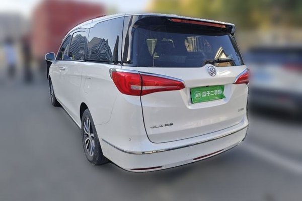 Buick GL8 2018, за 16778 USD