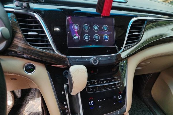 Buick GL8 2018, 49200 км, за 24007 USD - фото 13