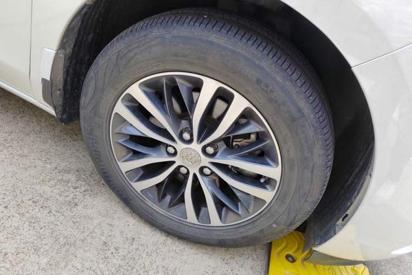 Buick GL8 2018, 49200 км, за 24007 USD - фото 9