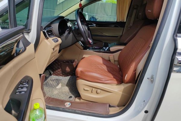 Buick GL8 2018, 49200 км, за 24007 USD - фото 19