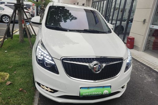 Buick GL8 2018, 57800 км, за 13633 USD