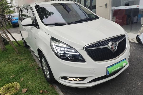 Buick GL8 2018, 57800 км, за 13633 USD