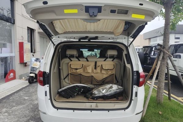 Buick GL8 2018, 57800 км, за 13633 USD - фото 27