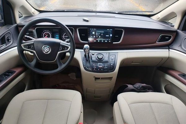 Buick GL8 2018, 78400 км, за 15383 USD - фото 23
