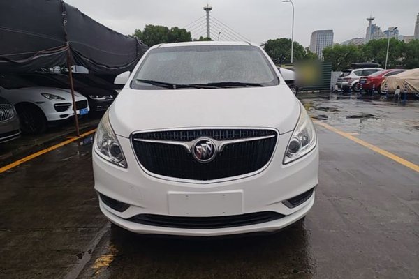 Buick GL8 2018, 78400 км, за 15383 USD - фото 13
