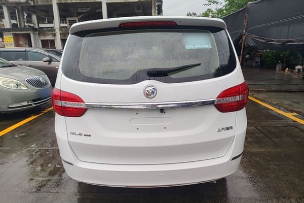Buick GL8 2018, 78400 км, за 15383 USD - фото 16