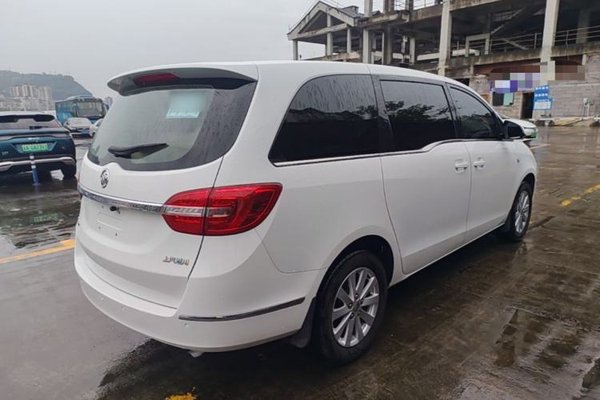 Buick GL8 2018, 78400 км, за 15383 USD - фото 17