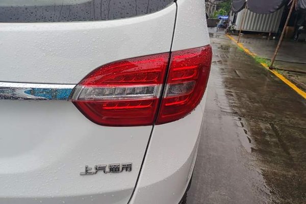Buick GL8 2018, 78400 км, за 15383 USD - фото 20