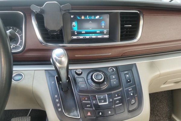 Buick GL8 2018, 174200 км, за 12187 USD - фото 12
