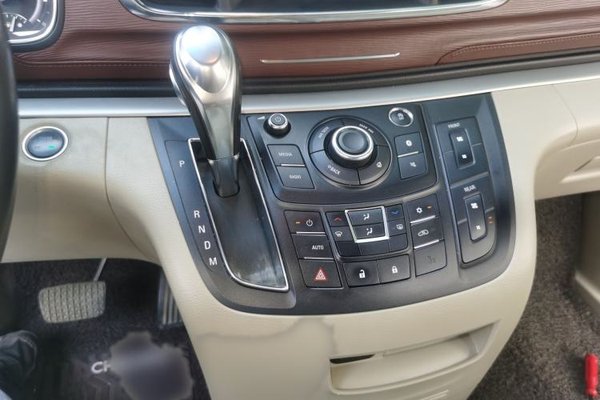 Buick GL8 2018, 174200 км, за 12187 USD - фото 13