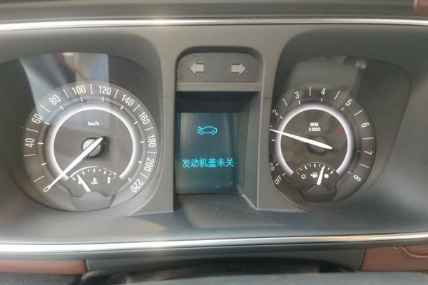 Buick GL8 2018, 174200 км, за 12187 USD - фото 10