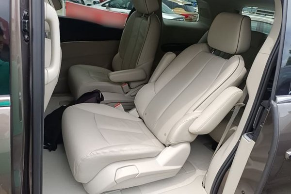 Buick GL8 2020, 107300 км, за 16035 USD - фото 20