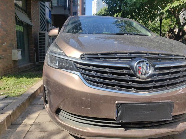 Buick GL8 2020, 32300 км, за 19287 USD - фото 8