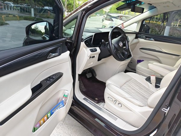 Buick GL8 2020, 108900 км, за 26551 USD - фото 17