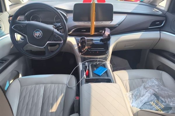 Buick GL8 2021, 79600 км, за 17575 USD - фото 10