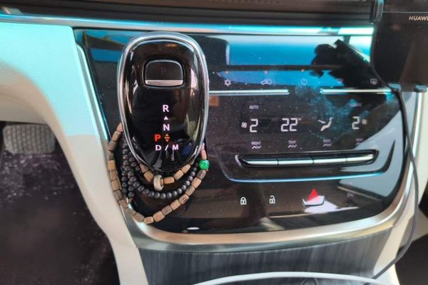 Buick GL8 2021, 79600 км, за 17575 USD - фото 15