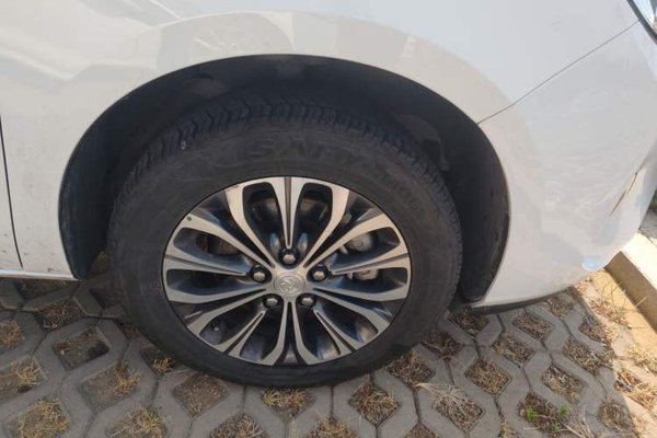 Buick GL8 2021, 101199 км, за 15076 USD - фото 8