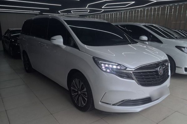 Buick GL8 2022, 49100 км, за 34174 USD