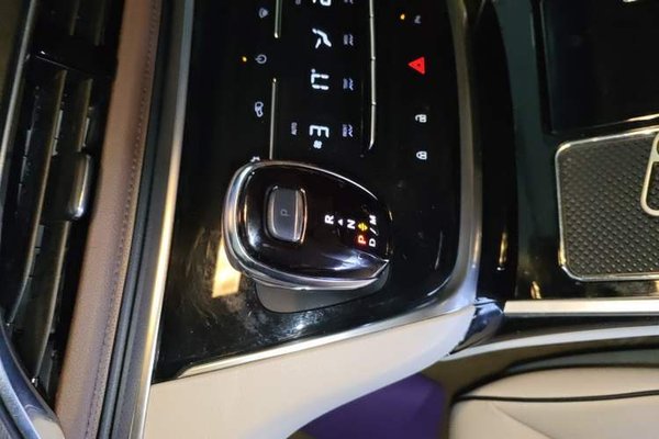 Buick GL8 2023, 13600 км, за 23560 USD - фото 15