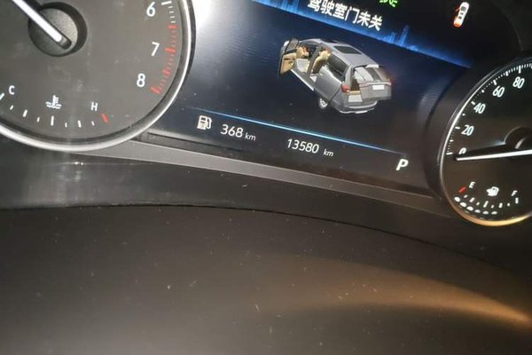 Buick GL8 2023, 13600 км, за 23560 USD - фото 13