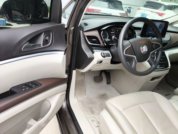 Buick GL8 2023, 39500 км, за 20365 USD - фото 19