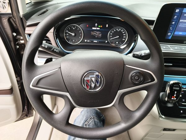 Buick GL8 2023, 39500 км, за 20365 USD - фото 14