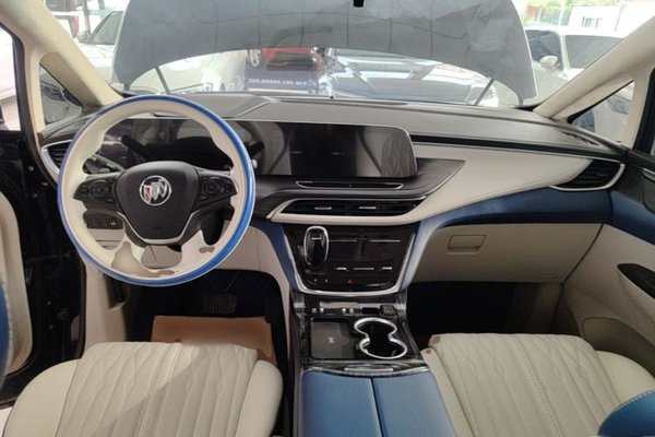 Buick GL8 2023, 34800 км, за 30605 USD - фото 12