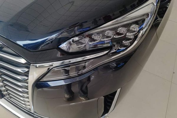 Buick GL8 2023, 34800 км, за 30605 USD - фото 8