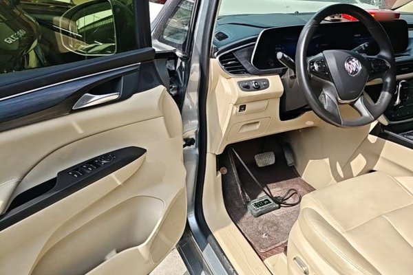 Buick GL8 2023, 117899 км, за 27735 USD - фото 19