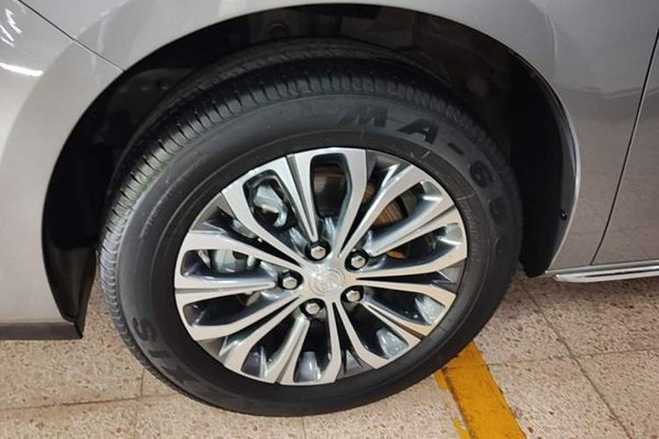 Buick GL8 2023, 33200 км, за 26018 USD - фото 10