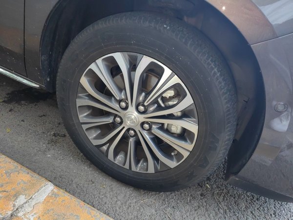 Buick GL8 2023, 76000 км, за 26272 USD - фото 8