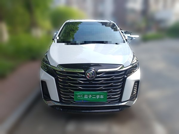 Buick GL8 2023, 33500 км, за 24834 USD