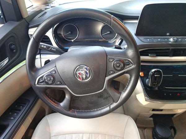 Buick GL8 2023, 33500 км, за 24834 USD - фото 11