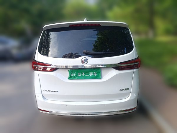 Buick GL8 2023, 33500 км, за 24834 USD