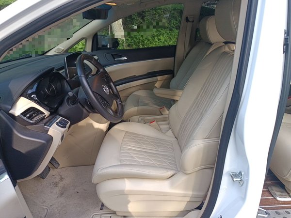 Buick GL8 2023, 33500 км, за 24834 USD - фото 16