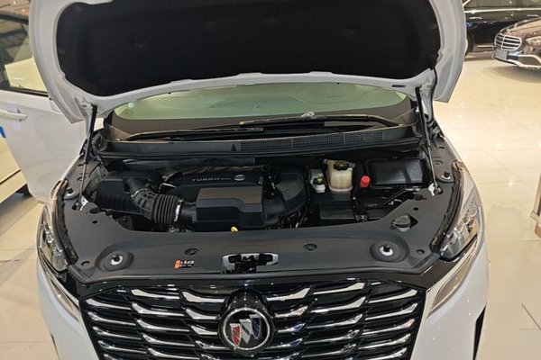 Buick GL8 2023, 46900 км, за 30533 USD - фото 24