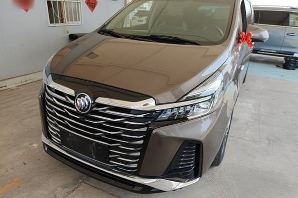 Buick GL8 · 2023 год