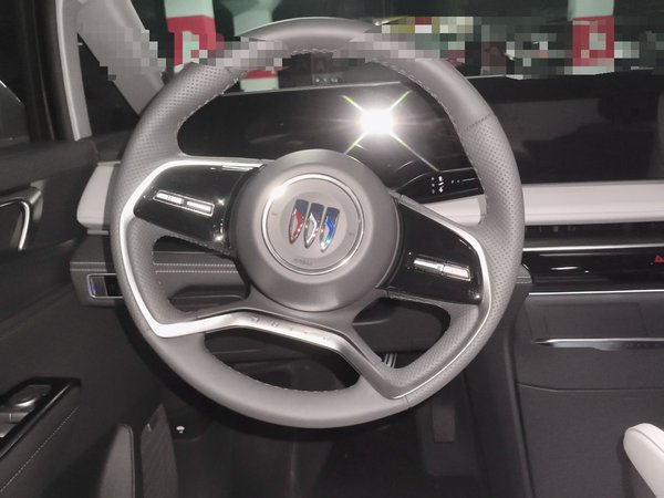 Buick GL8 2025, 14100 км, за 42844 USD - фото 9