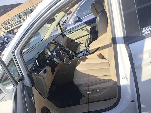 Buick GL8 2025, 16200 км, за 35382 USD - фото 18
